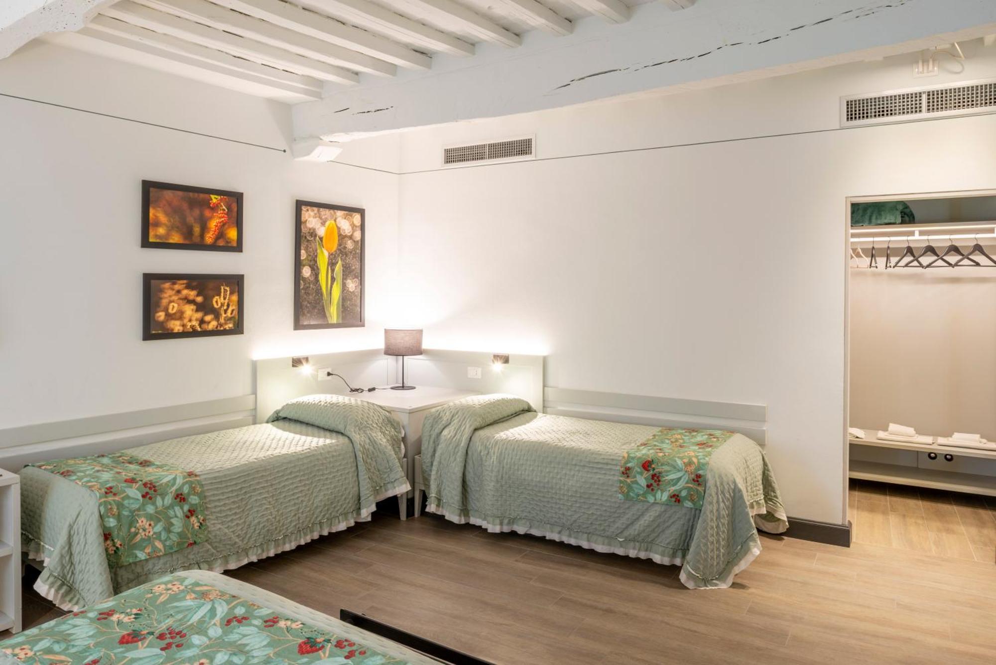 Duccio Nacci Rooms- Guesthouse ซานจีมิญญาโน ภายนอก รูปภาพ