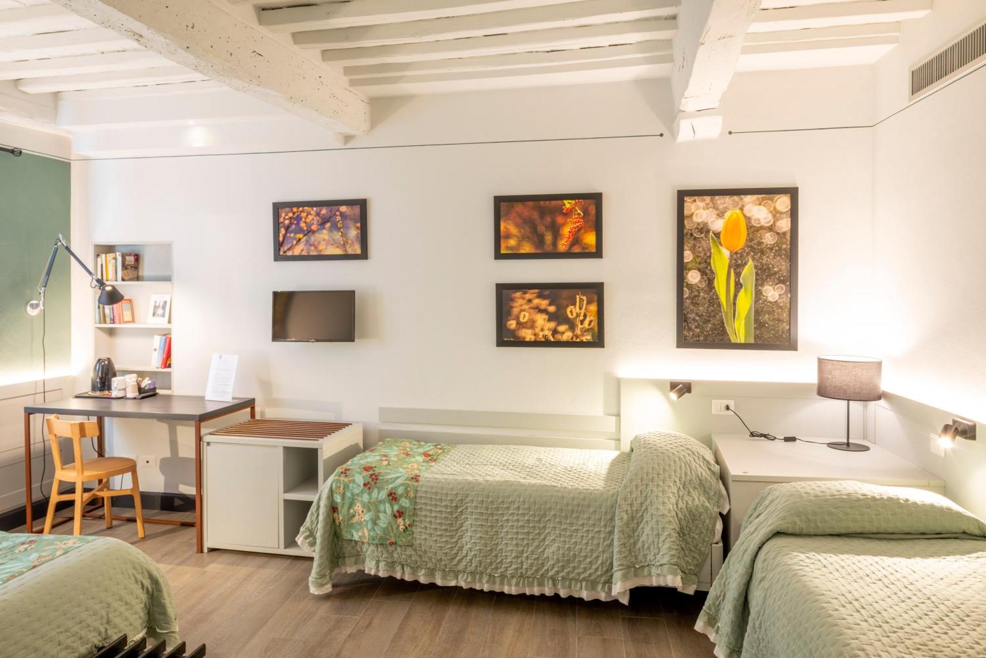 Duccio Nacci Rooms- Guesthouse ซานจีมิญญาโน ภายนอก รูปภาพ