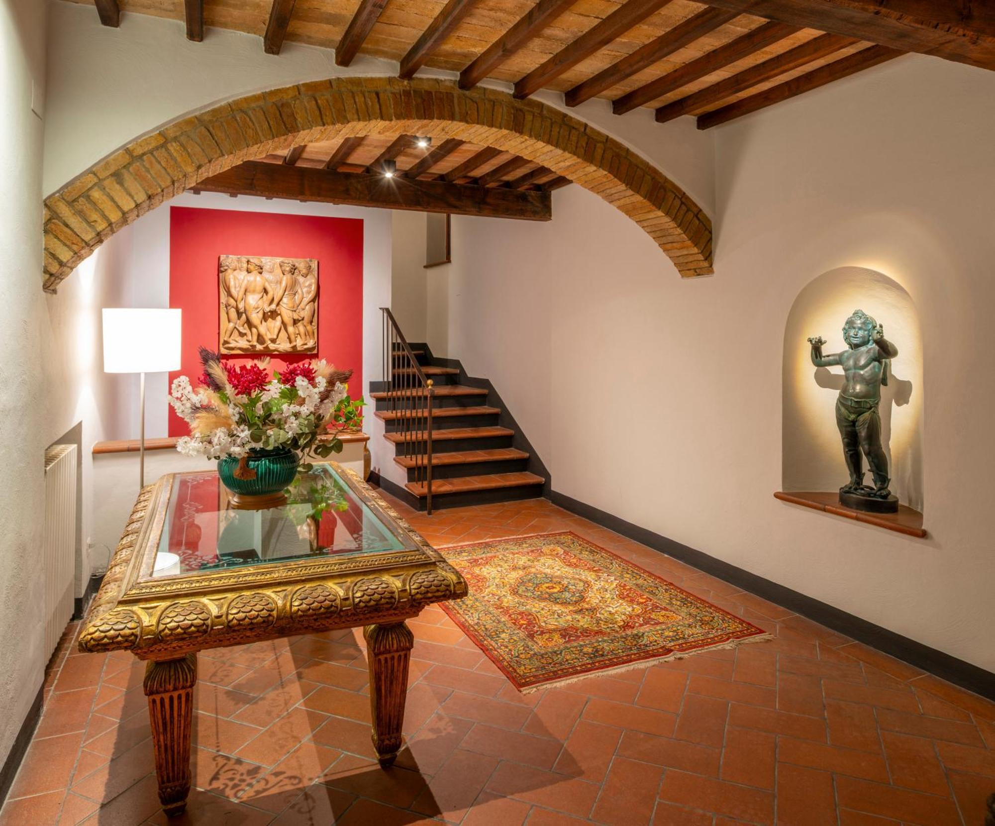 Duccio Nacci Rooms- Guesthouse ซานจีมิญญาโน ภายนอก รูปภาพ